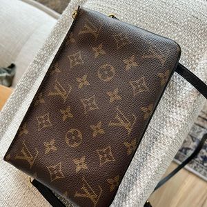 Louis Vuitton Double Zip Pochette